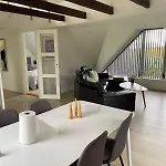 Bed & Breakfast Hilmors 3*