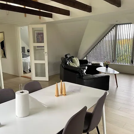 Bed and Breakfast Hilmors 3*